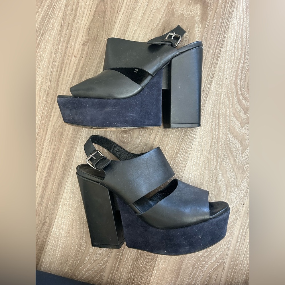 Stylish Black Platform Sandals - Picture 3 of 6